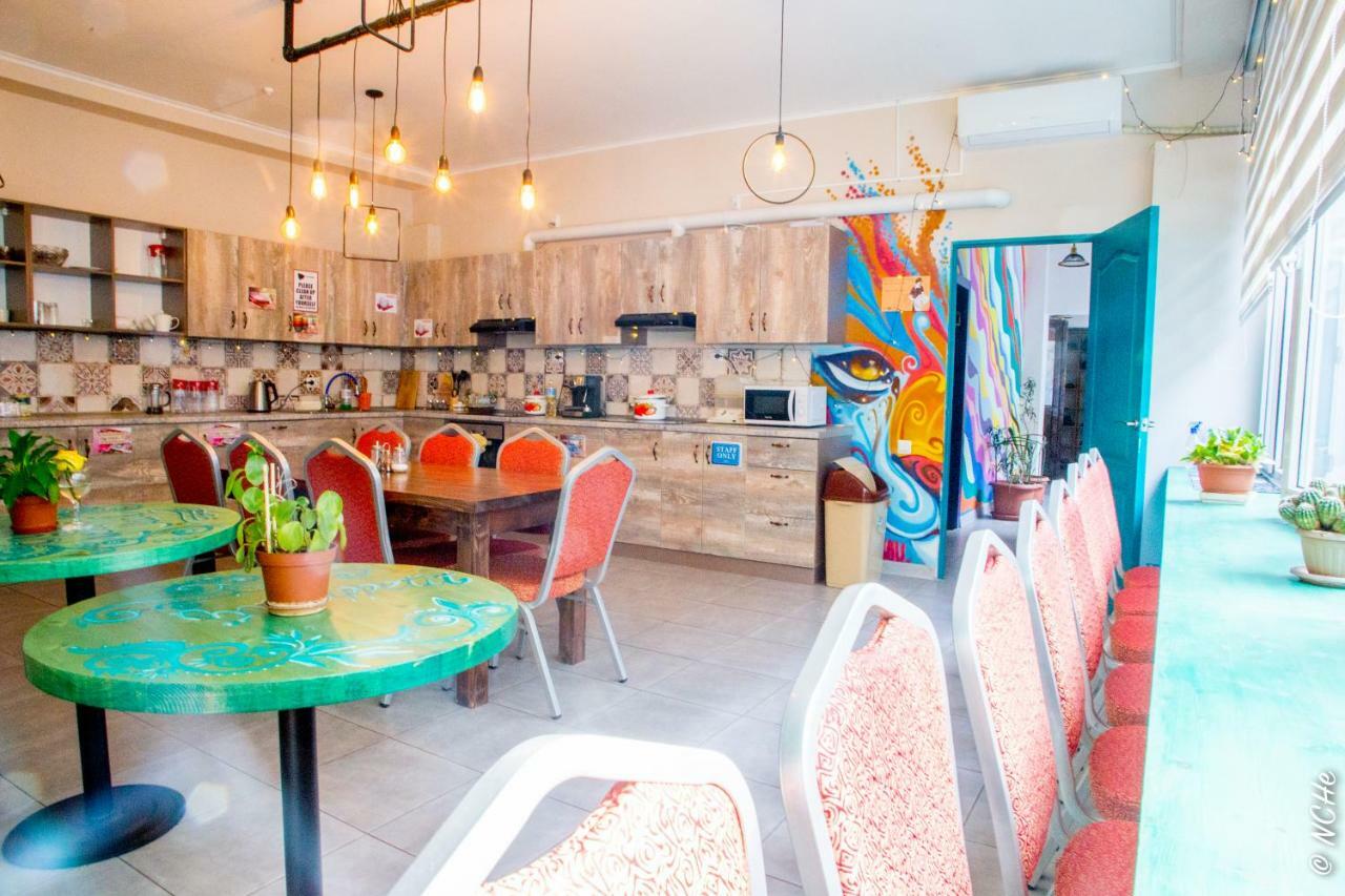 West Point Soul Hostel Almaty Bagian luar foto