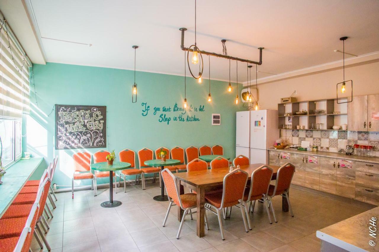 West Point Soul Hostel Almaty Bagian luar foto