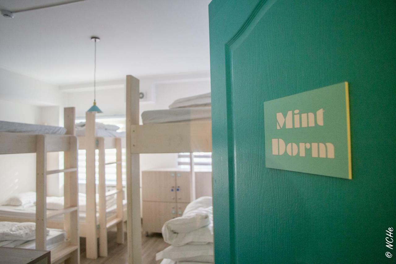 West Point Soul Hostel Almaty Bagian luar foto